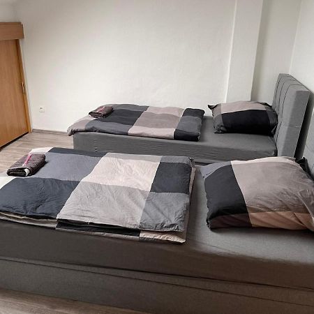 Apartment Gross 4 Zimmer 8 Einzelbetten Stellplatz Wifi Essen Luaran gambar