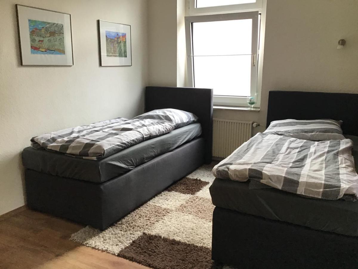 Apartment Gross 4 Zimmer 8 Einzelbetten Stellplatz Wifi Essen Luaran gambar
