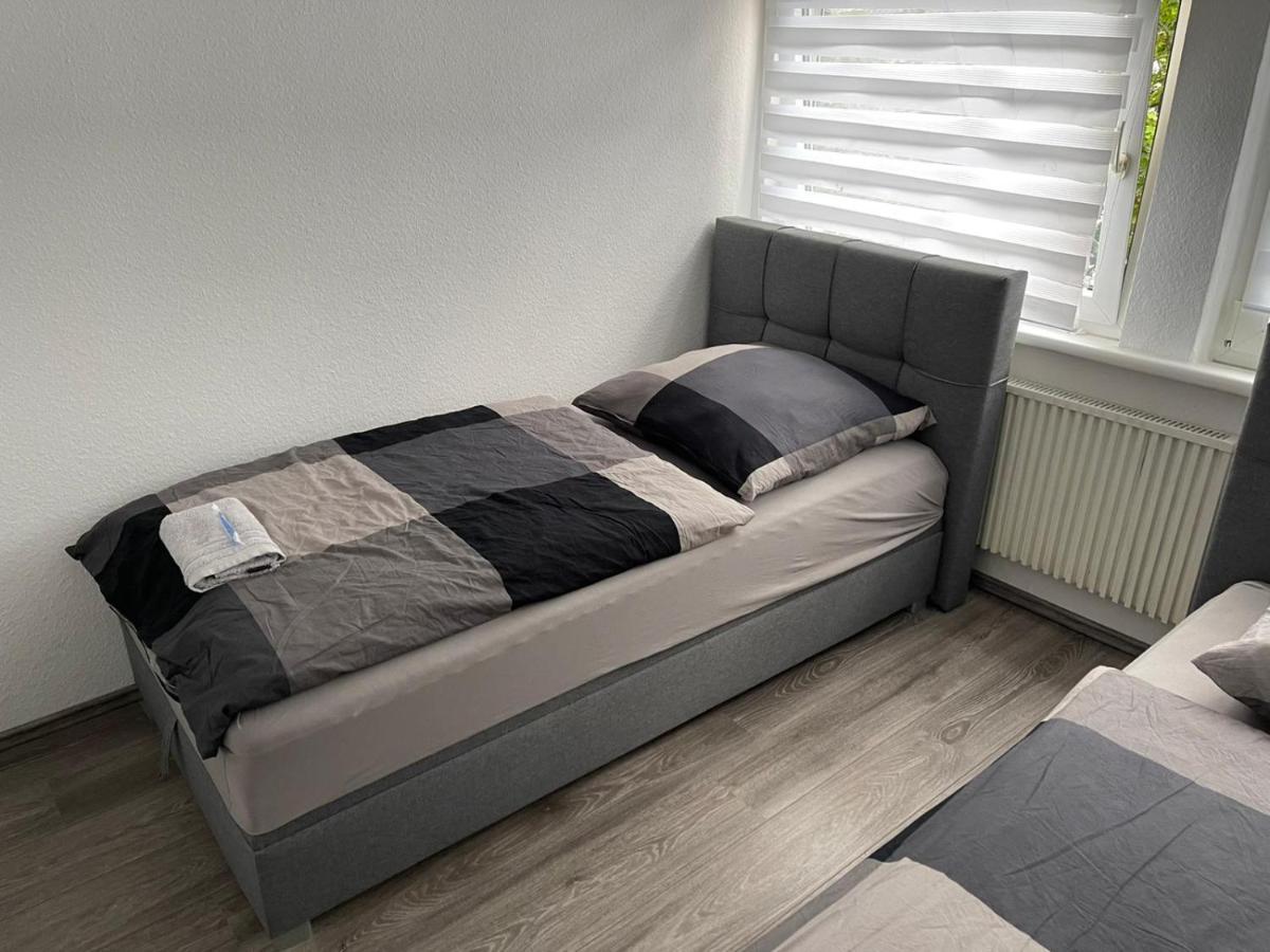 Apartment Gross 4 Zimmer 8 Einzelbetten Stellplatz Wifi Essen Luaran gambar