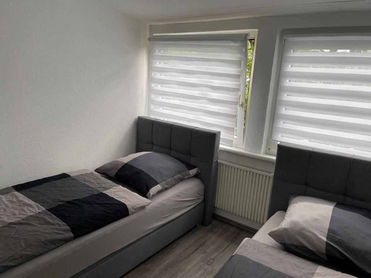 Apartment Gross 4 Zimmer 8 Einzelbetten Stellplatz Wifi Essen Luaran gambar