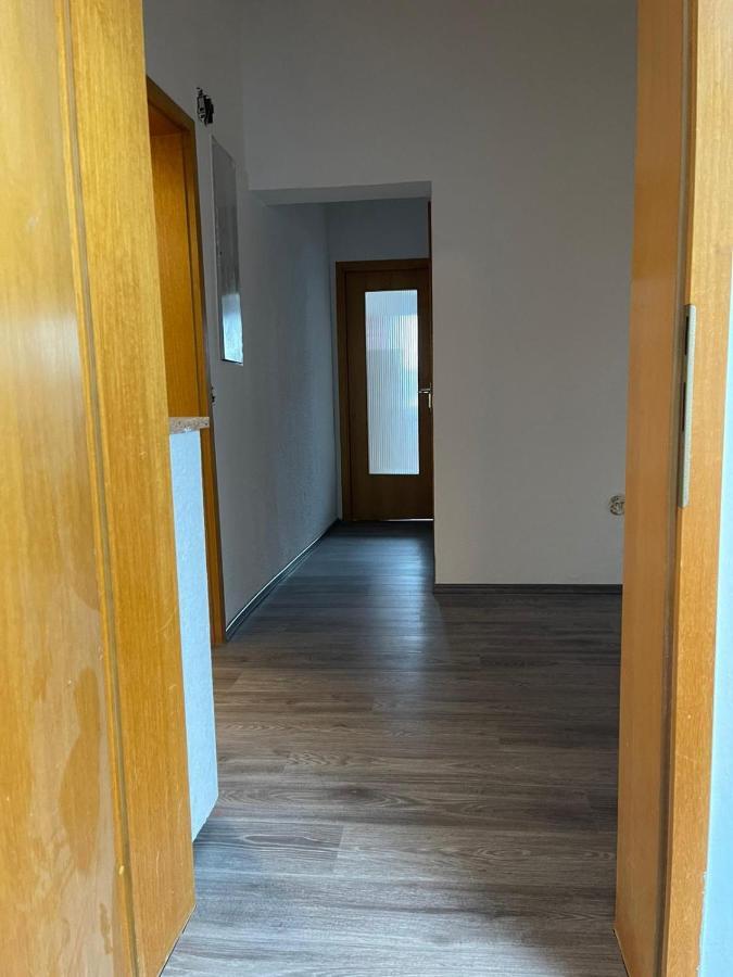 Apartment Gross 4 Zimmer 8 Einzelbetten Stellplatz Wifi Essen Luaran gambar